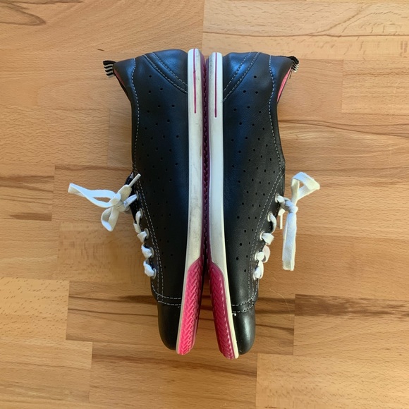 Ecco black leather sneakers size 10-10.5 (European 41) - Picture 6 of 13